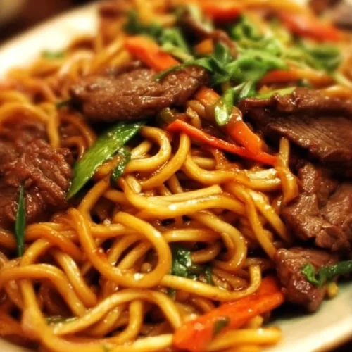 Beef Lo Mein 2 Delicious Beef Lo Mein with tender beef, vegetables, and noodles
